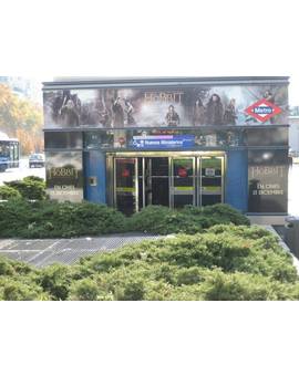 EL HOBBIT LA DESOLACION DE SMAUG: DECORACION ESTACION NUEVOS MINISTERIOS MADRID 12