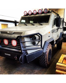 JURASSIC WORLD: MAS VEHICULOS LLEGANDO AL SET DE RODAJE