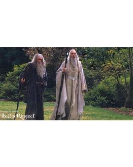Gandalf VS Saruman ¿Cual es tu personaje Favorito?