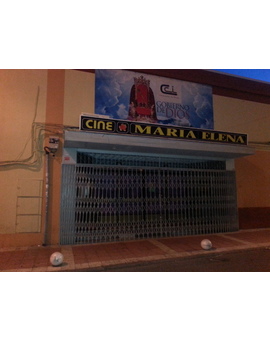 Los cines dónde ví por primera vez Jurassic Park hace 21 años.... ahora asi, que triste