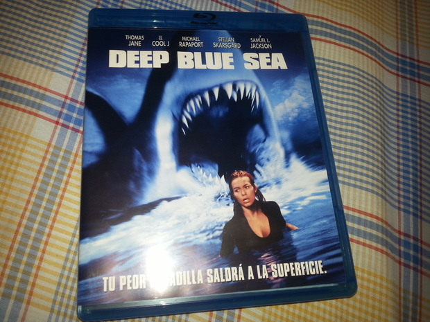 Deep Blue Sea: Conseguida con los puntos del club warner, con puntos y en dos días en casa