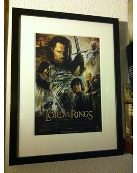 Firmado por Viggo Mortensen