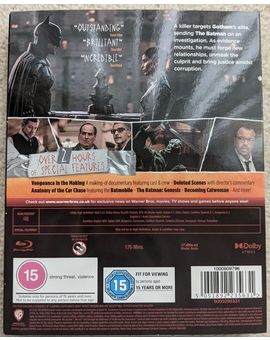 The Batman bluray UK con castellano y disco de extras?