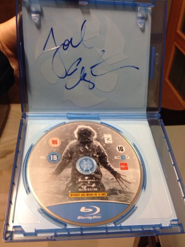 Mi Blu-ray de La cosa (2011) firmado por Joel Edgerton