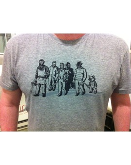 Mi nueva friki camiseta