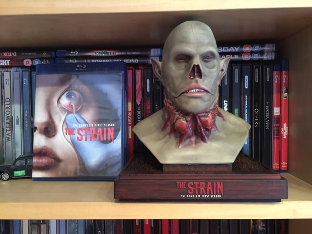 The Strain. Busto The Master