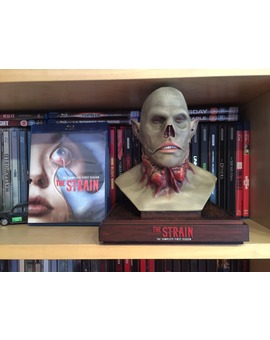 The Strain. Busto The Master