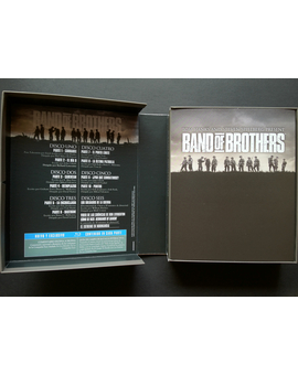Hermanos De Sangre Caja