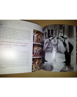 Singin' in the Rain 60th Anniversary Ultimate Collector's Edition 8