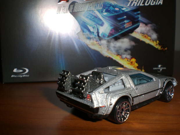 Edición Limitada "Hot Wheels" "Back to the Future" Foto2