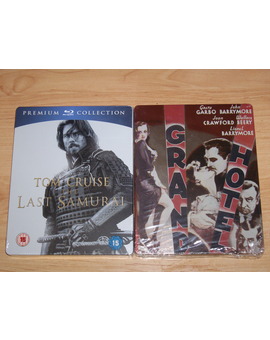 Un par de Steel de Zavvi