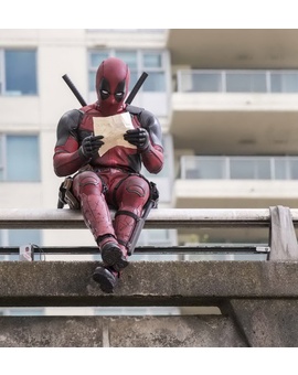 Mi crítica: “Deadpool”.  Marvel da un giro de 180 grados con el Antihéroe más “Sinvergüenza”