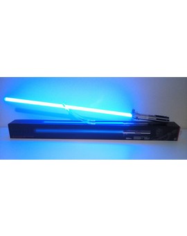Llegado desde una Galaxia muy lejana --- "Star Wars: The Last Jedi The Black Series Rey (Jedi Training) Force FX Lightsaber" (Hasbro)