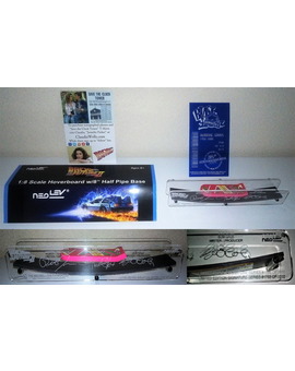 Última adquisición en Ebay.es = "BACK TO THE FUTURE PART II 1:8 SCALE HOVERBOARD HALF PIPE BASE [MICHAEL J. FOX EXCLUSIVE LIMITED EDITION SIGNATURE SERIES]"