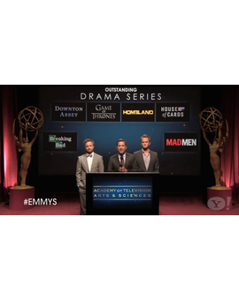 Esta noche son los Premios Emmy. Q esperais , cuales son vuestras apuestas ???