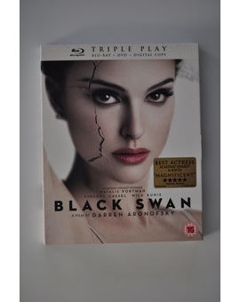 Edición UK con slip de cartón efecto rugoso: "Cisne negro"