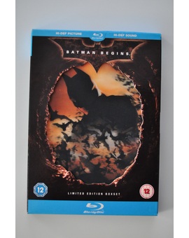 Edición UK con caja de cartón grande, postal lenticular y 5 postales de promo : "Batman Begins" 