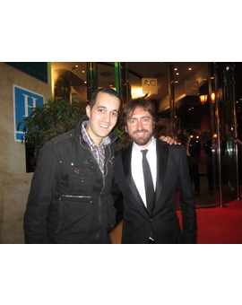 Con Daniel Sanchez Arevalo (Primos, Gordos, Azul Oscuro casi Negro)