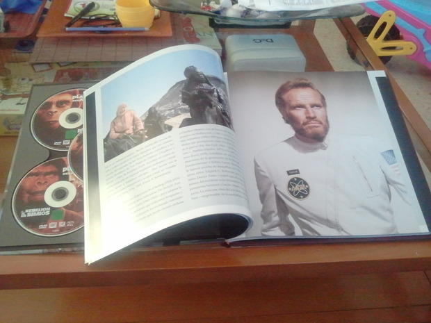 Dvd-Libro Simios