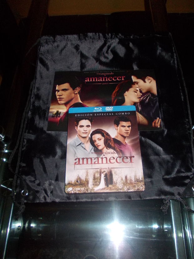 La saga Crepúsculo:Amanecer parte 1 + bolsa de regalo 
