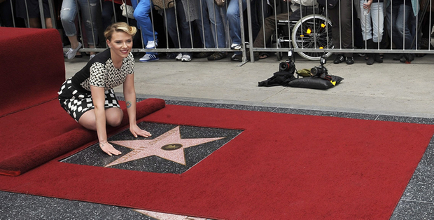 Scarlett Johansson ya tiene su estrella en el Paseo de la Fama