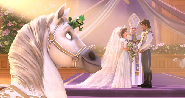 Enredados para siempre.Éste cortometraje estará incluido en la edición disney diamante de "La Cenicienta"