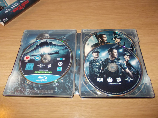 Battleship Steelbook - interior discos -