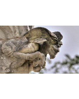 Gárgolas que son gremlins que son gárgolas