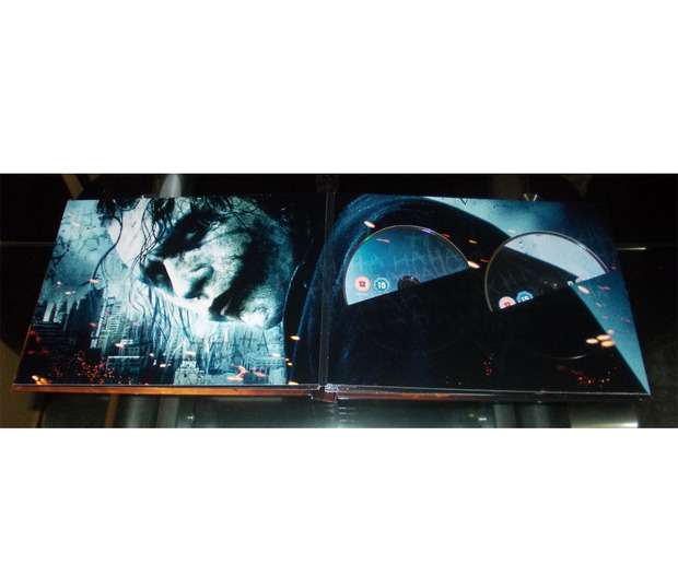 The Dark Knight Trilogy - Ultimate Collector's Edition (UK) - Estuche TDK