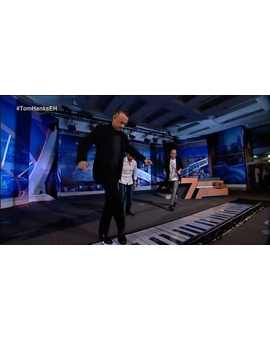 El Hormiguero - Tom Hanks toca el piano de 'Big' con Jandro y Pablo Motos