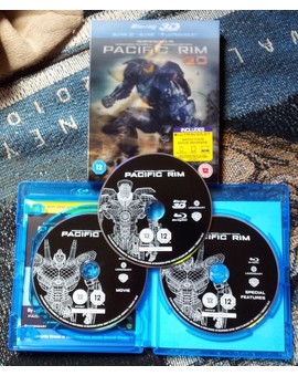 Pacific Rim 3D (UK) - Edicion 3 discos (BD2D, BD3D, Extras) con Funda lenticular