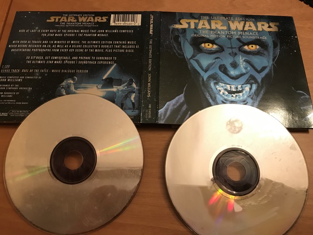 Alguien que tenga esta edición... Se os han estropeado los discos???