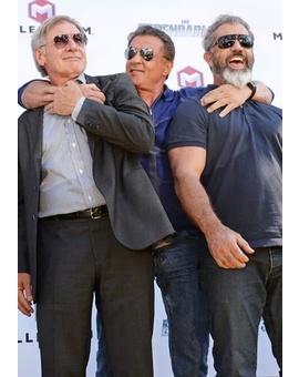 Cariño entre mercenarios!