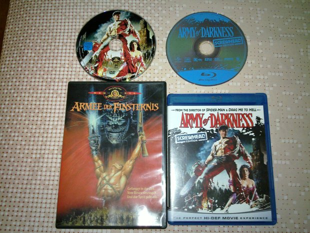 El ejercito de las tinieblas versiones alemana y americana DVD y Blu-Ray (Peliculas originales del cine, sin retokes ni cortes, no como la edicion española)