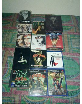 Pequeña Colección de EVIL DEAD Compuesta por : Trilogia EVIL DEAD PlayStation, Trilogia en DVD EVIL DEAD + Blu-Ray Terrorificamente Muertos y El Ejercito de las Tinieblas