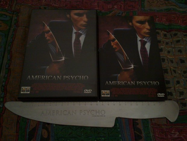 DVD AMERICAN PSYCHO (Descatalogado) + Regla en forma de Cuchillo Medida 30 CM Promoción Oficial AMERICAN PSYCHO