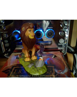 Figurita Simba y Zazú cumpliendo ordenes (El Rey León) (A petición de javibimba)