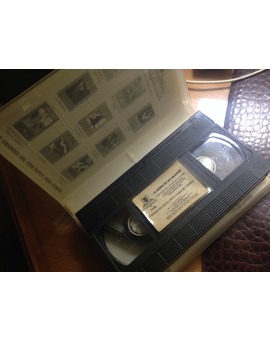 El príncipe del coleccionismo! Ni steelbook, ni slipcover ni hostias! El gran VHS! 2