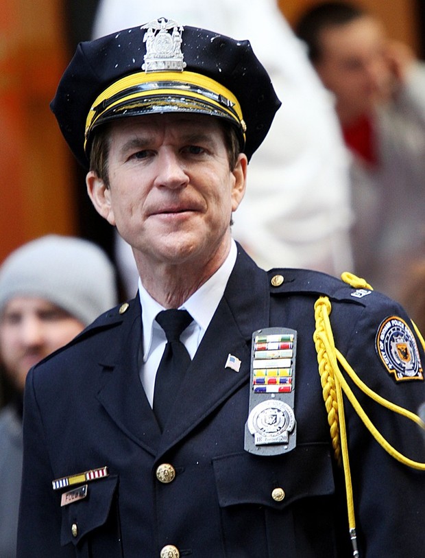Mathew Modine en el papel de Nixon