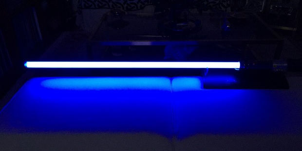 Anakin Skywalker Force FX Lightsaber 3/3