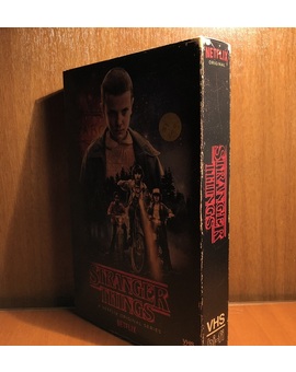 Stranger Things (Target Collector's Edition) 2/5