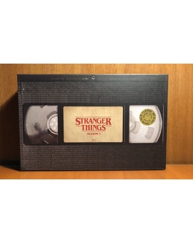 Stranger Things (Target Collector's Edition) 3/5