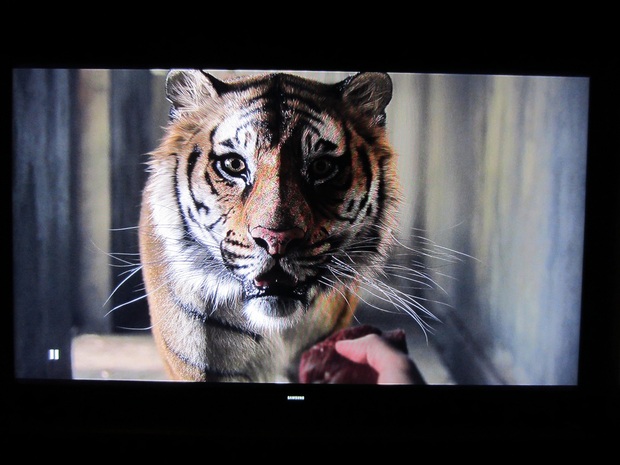 Nueva Samsung UE40F8000SL (4/4)