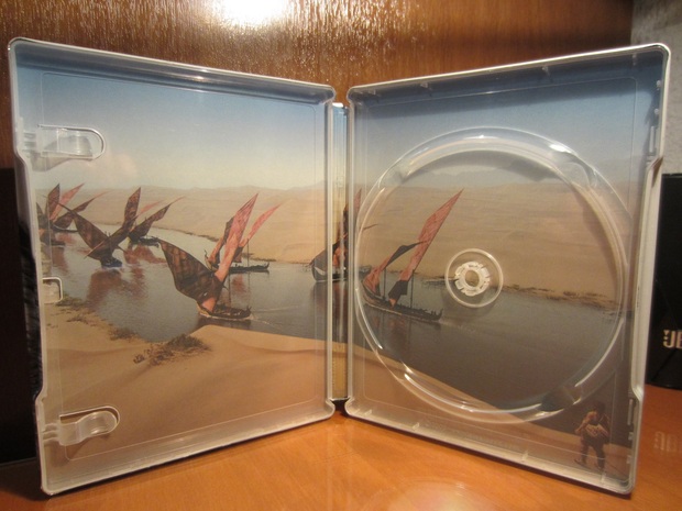 10.000 - Steelbook (inside)