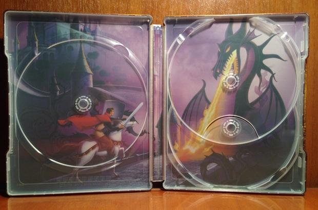 The Sleeping Beauty (Steelbook) (por dentro)