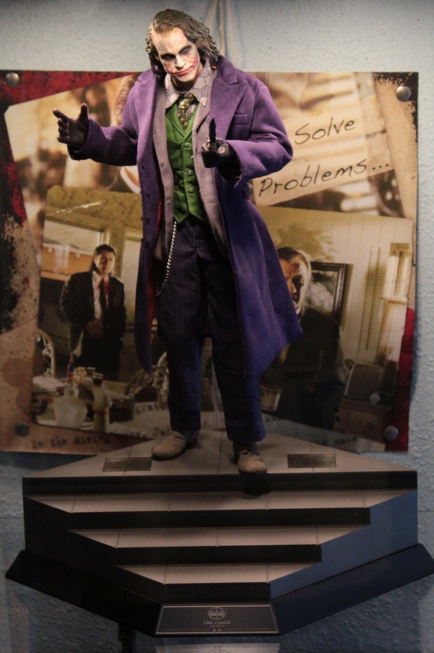 Nueva figura: Joker, The Dark Knight (1/5)