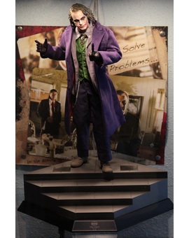 Nueva figura: Joker, The Dark Knight (1/5)