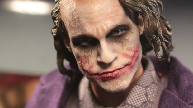 Nueva figura: Joker, The Dark Knight (4/5)