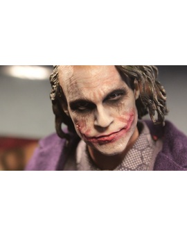 Nueva figura: Joker, The Dark Knight (4/5)