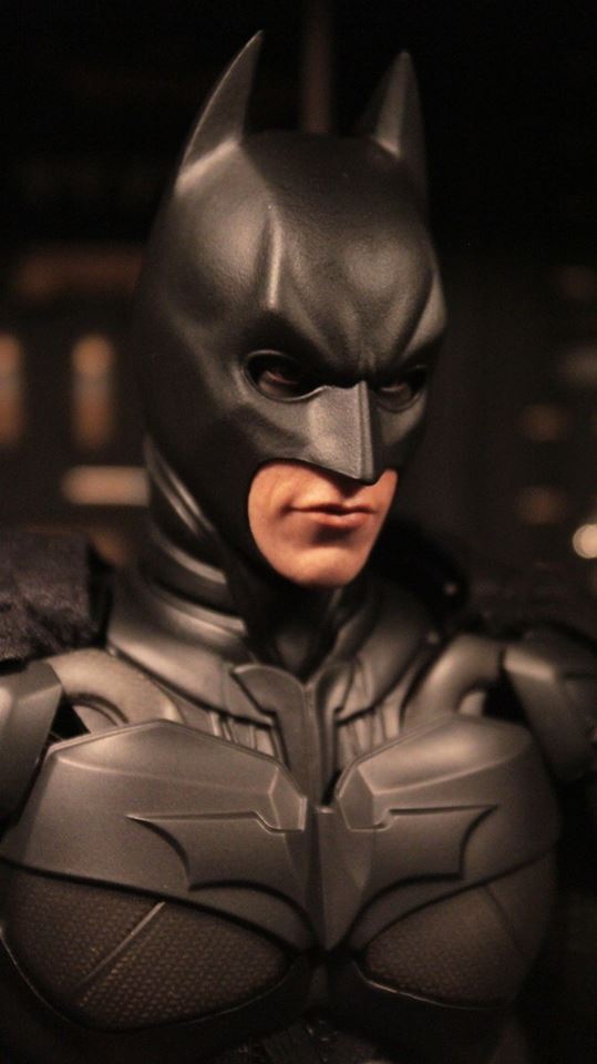 Hot Toys: Batman Armory (3/3)